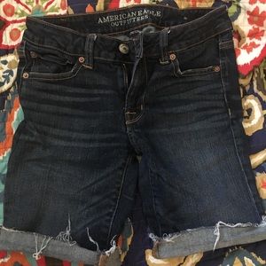 American Eagle Skinny Bermuda Shorts Size 4